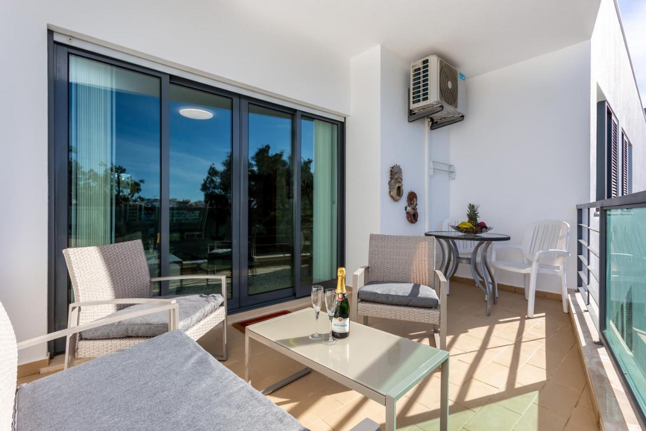 Sacha'S Sweet Home, Lovely 2 Bedroom Apartment, Walking Distance To Town, Beach And Marina Lagos Dış mekan fotoğraf